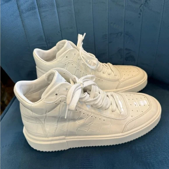 Stuart Weitzman White Croc High-Top Sneakers 9 - Picture 3 of 7
